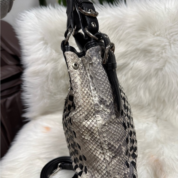 🔥SALE 🔥 Authentic Python Leather 2 Way Bag Brand New - Picture 4 of 13